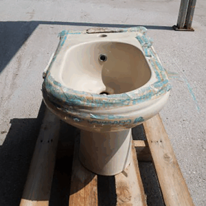 Bidet marca Astra color champagne